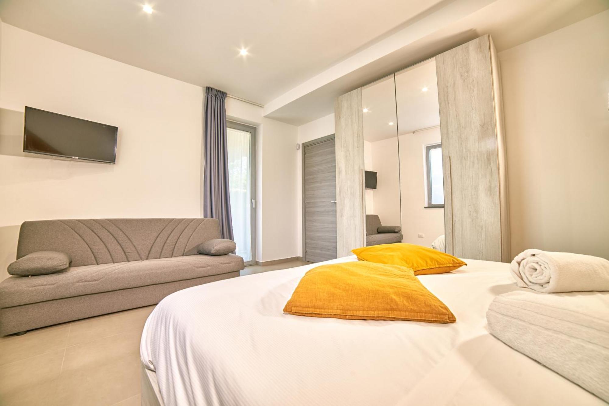 Il Casale Di Monacella Aparthotel Santa Venerina Eksteriør bilde