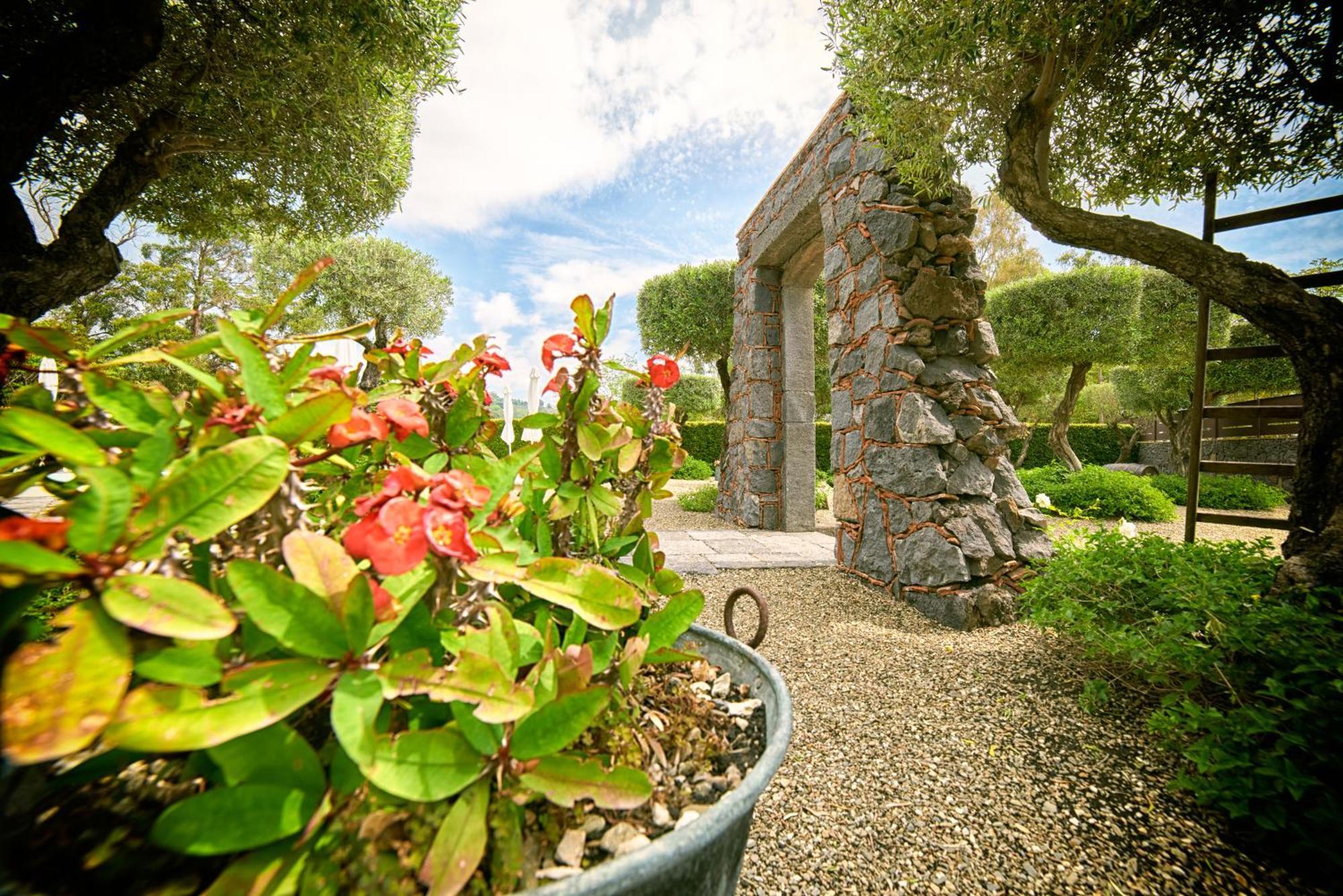 Il Casale Di Monacella Aparthotel Santa Venerina Eksteriør bilde